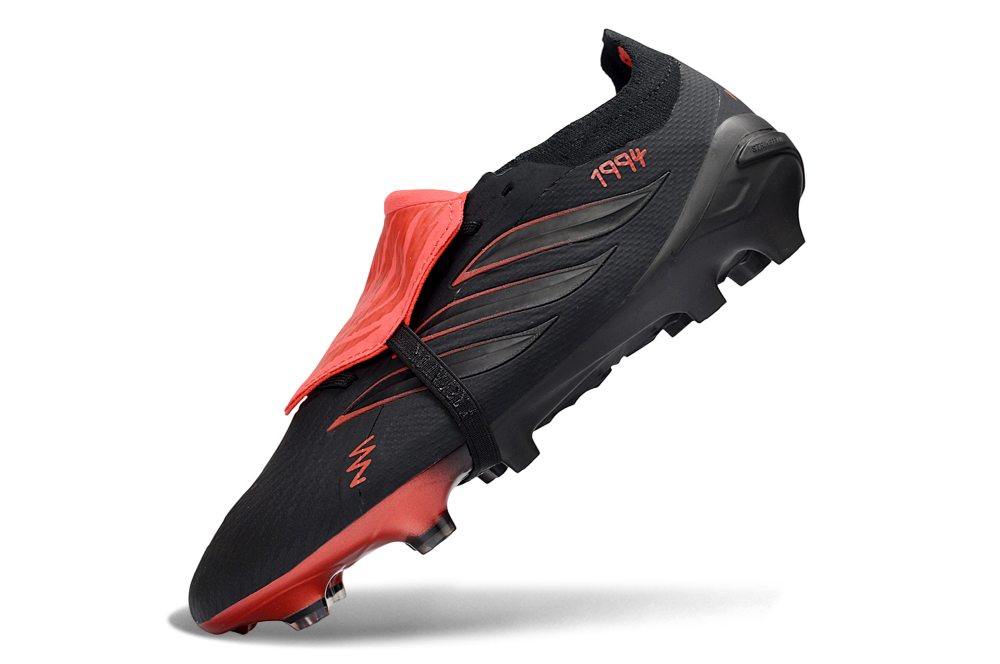 PRE BOOKING. Predator Elite Fold-over Tongue FG Leather Tech LIMITED EDITION + PREDATOR BAG